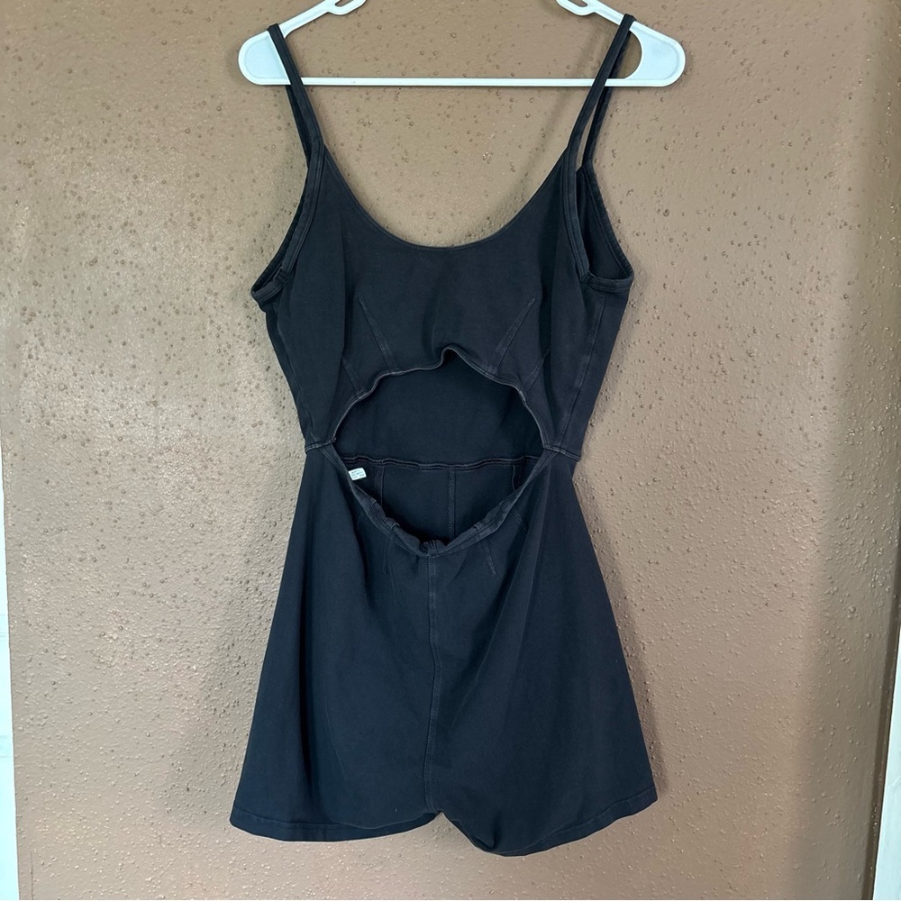 OFFLINE by Aerie Real Me Cut-Out Romper Faded Black Athletic Bodysuit Large - Picture 5 of 7